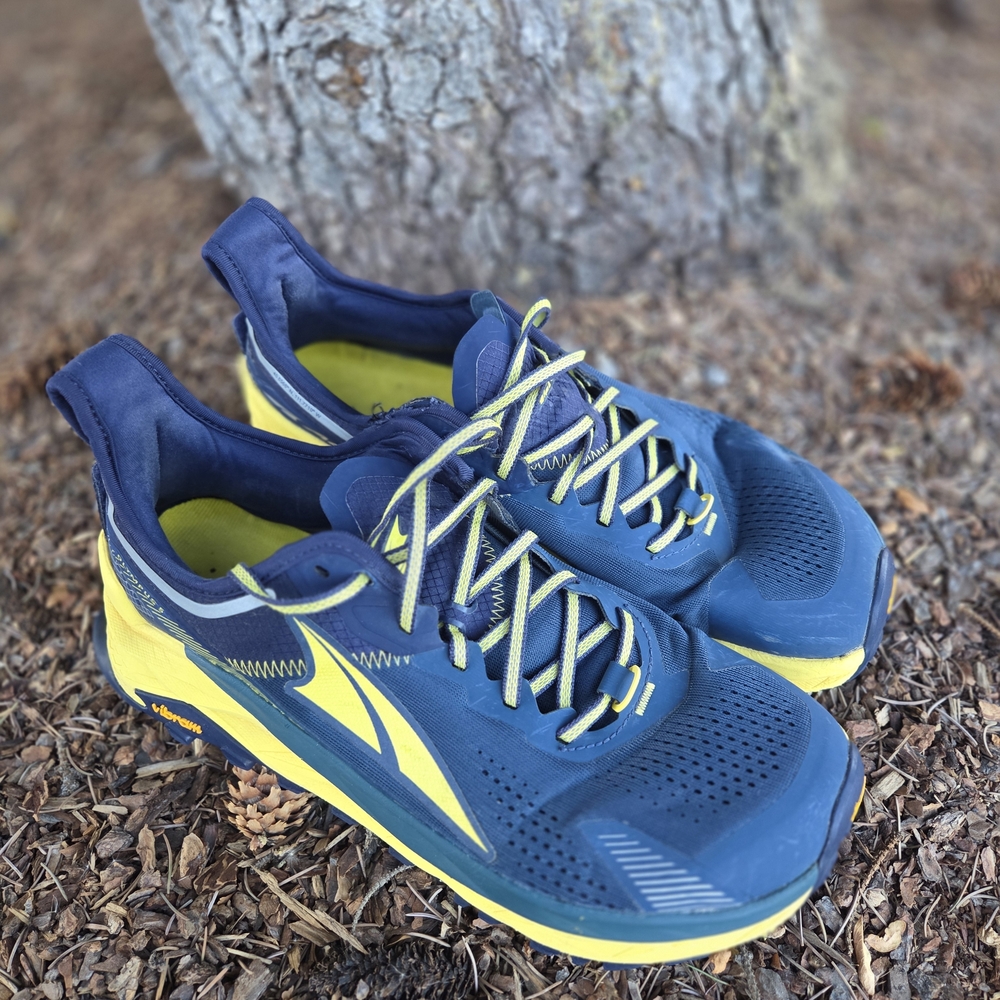 Altra Olympus 5 Blue and Yellow Athletic Shoes Sz 11.5